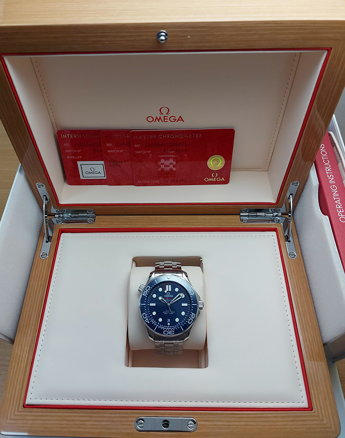 BLUE Omega Seamaster Diver 300M Co-Axial Wristwatch Ref. 210.30.42.20.03.001